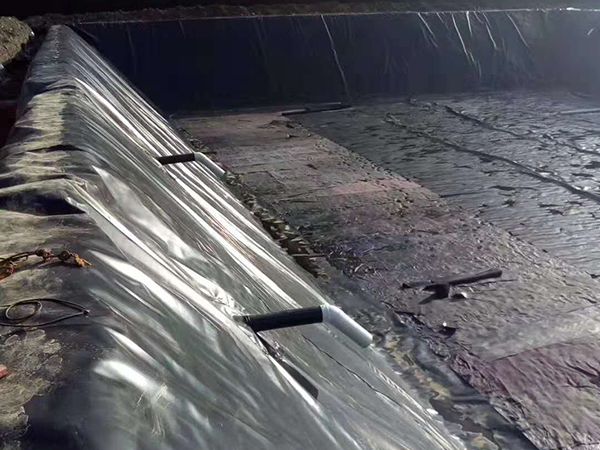 建设黑膜沼气池日常安全事项须注意 建设黑膜沼气池日常安全事项须注意