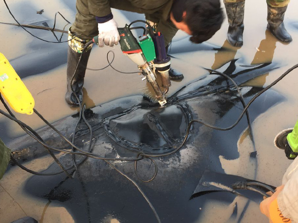hdpe土工膜接缝工作讲究战略方法。 hdpe土工膜接缝工作讲究战略方法。