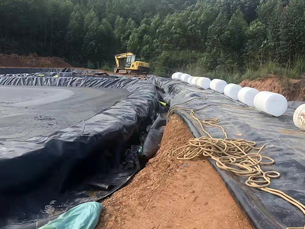 了解hdpe土工膜的施工方案有哪些? 了解hdpe土工膜的施工方案有哪些?