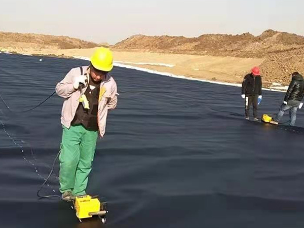 水产防渗膜的焊接工作对细节要求严格 水产防渗膜的焊接工作对细节要求严格