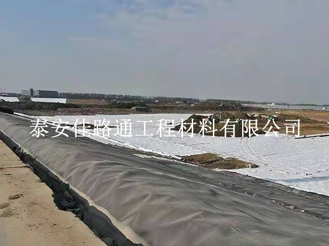 防渗膜厂家浅谈护坡施工中如何铺设防渗土工膜? 防渗膜厂家浅谈护坡施工中如何铺设防渗土工膜?