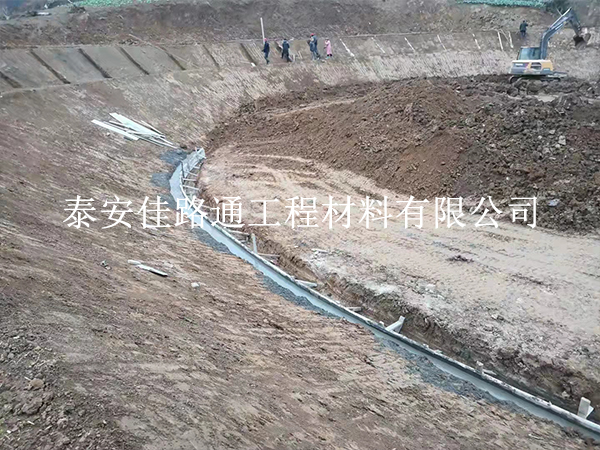 想要人工湖防渗膜发挥其优秀特性该怎么做? 想要人工湖防渗膜发挥其优秀特性该怎么做?