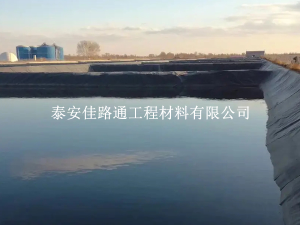 尾矿库为何要选择糙面土工膜进行铺设? 尾矿库为何要选择糙面土工膜进行铺设?