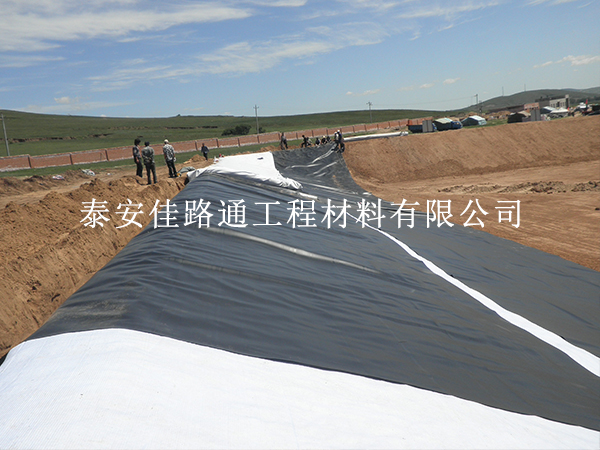人工湖防渗膜的防水领域有一定优势存在 人工湖防渗膜的防水领域有一定优势存在