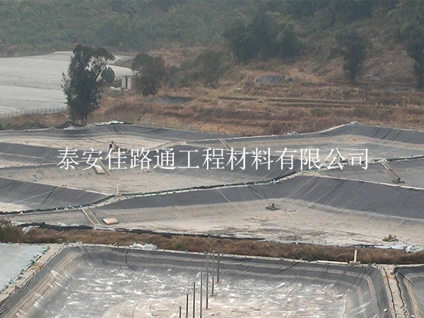 养殖防渗膜不仅拥有隔热性还具有隔声性 养殖防渗膜不仅拥有隔热性还具有隔声性