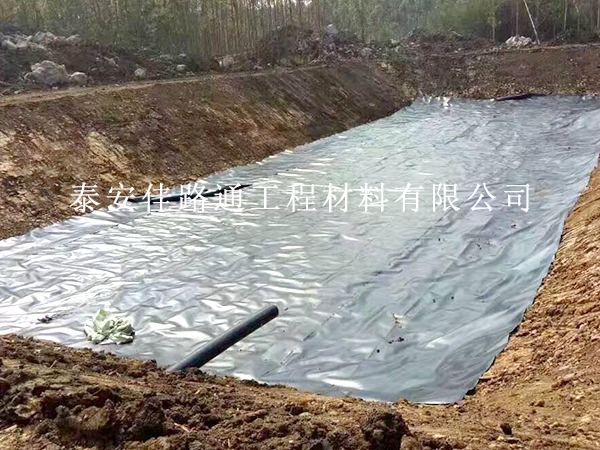 通过有效施工技巧提升鱼塘防渗膜功效 通过有效施工技巧提升鱼塘防渗膜功效