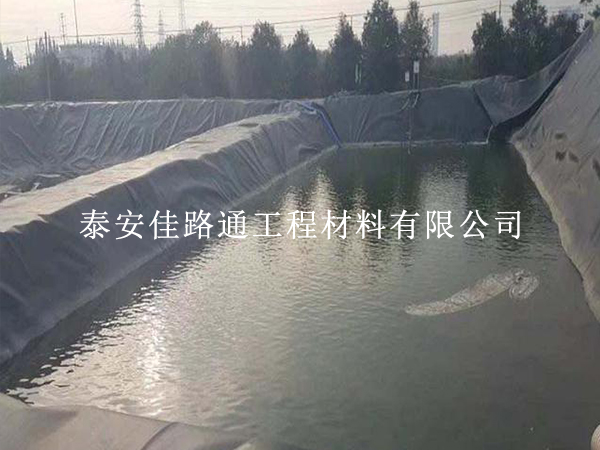 鱼塘防渗膜的特征注定其市场地位 鱼塘防渗膜的特征注定其市场地位