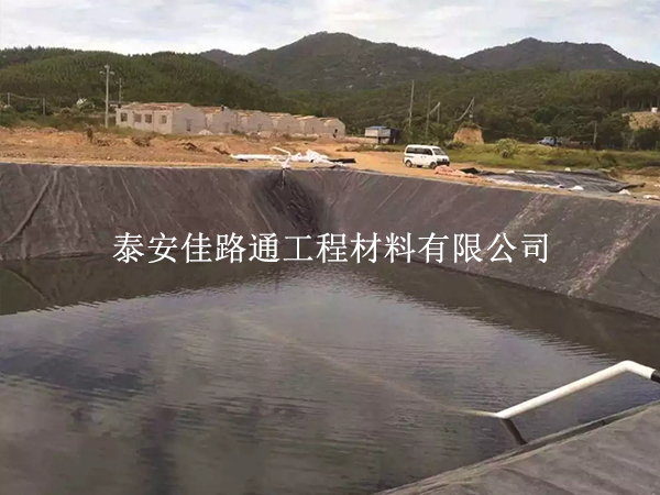 蓄水池防渗膜延缓衰老的方法策略进行概述 蓄水池防渗膜延缓衰老的方法策略进行概述