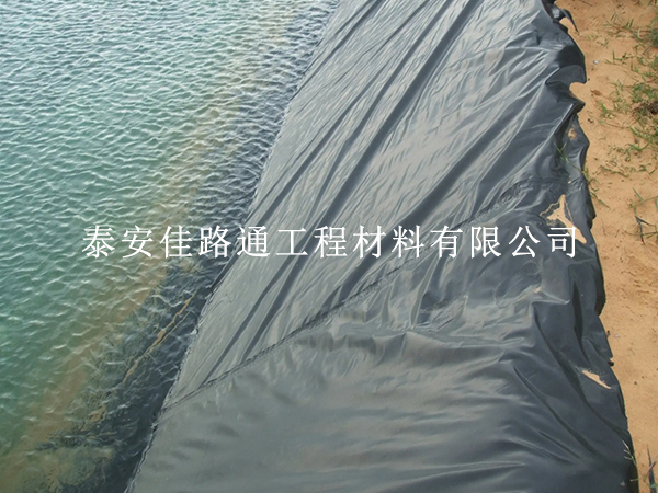 鱼塘防渗膜如何防止紫外线的照射? 鱼塘防渗膜如何防止紫外线的照射?