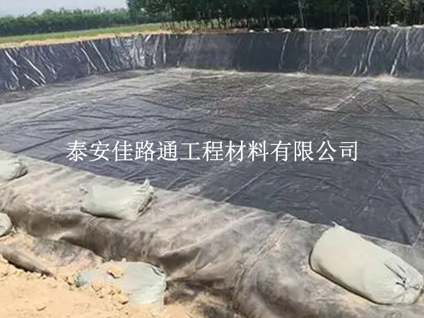 垃圾填埋场防渗膜铺设控制要求:简洁而新颖的视角 垃圾填埋场防渗膜铺设控制要求:简洁而新颖的视角