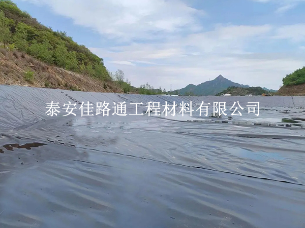 土工膜坡面防渗的技巧及注意事项 土工膜坡面防渗的技巧及注意事项