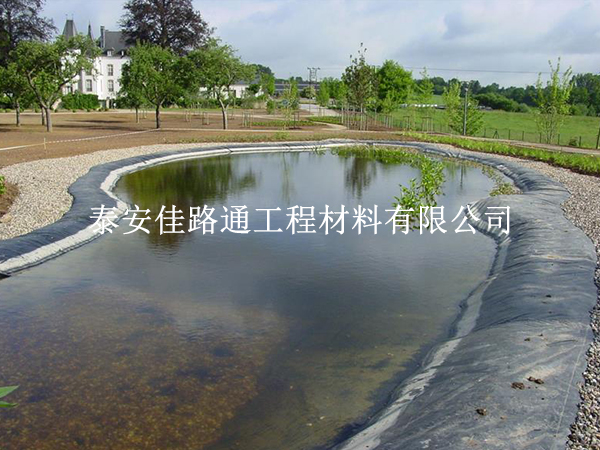 油田防渗土工膜上墙施工处理 油田防渗土工膜上墙施工处理