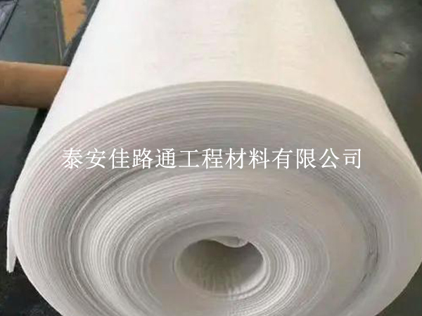 丙纶土工布:自然之水的顺畅通道 丙纶土工布:自然之水的顺畅通道