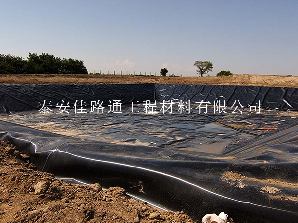 水产养殖防渗膜施工固定方法探秘 水产养殖防渗膜施工固定方法探秘
