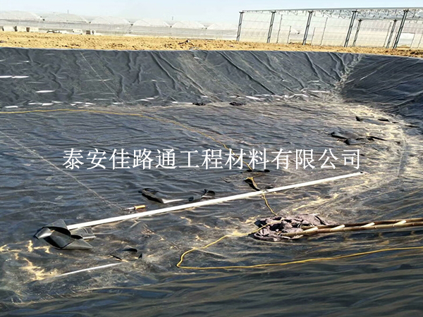 影响水产养殖防渗膜厚度的生产因素 影响水产养殖防渗膜厚度的生产因素