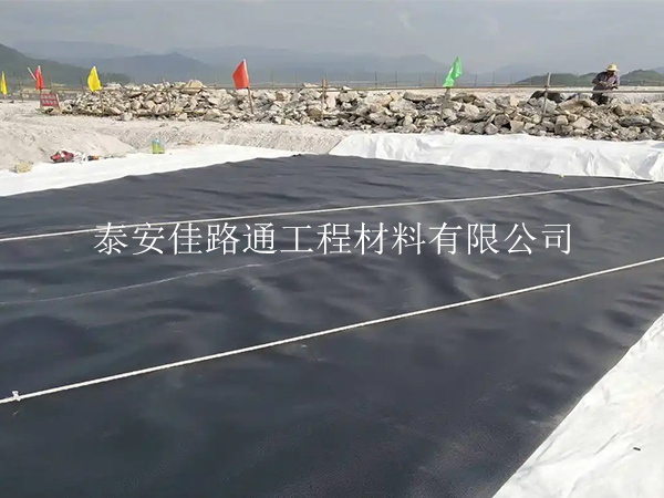 防渗膜:多土壤环境下的防水守护者 防渗膜:多土壤环境下的防水守护者