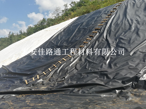 养殖防渗膜施工原则要求:守护水体安全,创新养殖环境 养殖防渗膜施工原则要求:守护水体安全,创新养殖环境