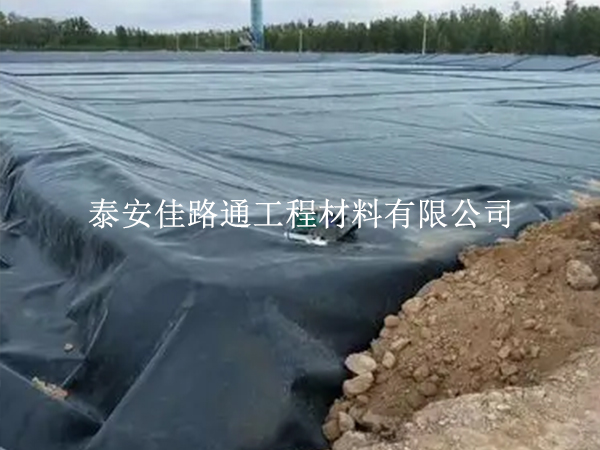 水产养殖防渗膜总坏?这些方法能延长使用寿命 水产养殖防渗膜总坏?这些方法能延长使用寿命