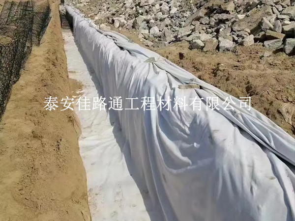 垃圾填埋场防渗靠什么？长丝土工布接缝处理才是真正的"命门"