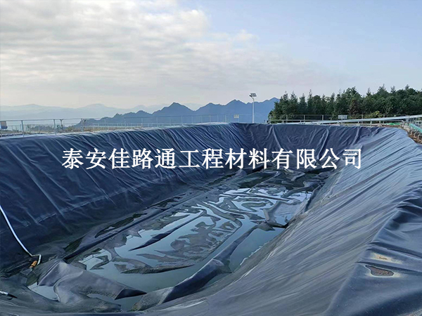 拒绝“隐形裂缝”：垃圾填埋场土工膜焊缝开裂原因深度剖析