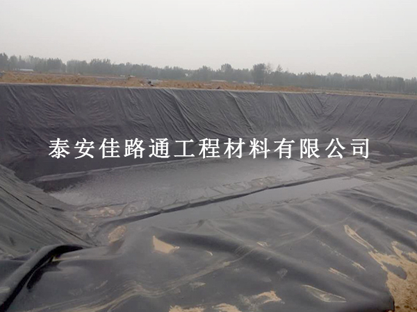 驯服热熔焊机之养殖防渗膜温控施工核心技巧 驯服热熔焊机之养殖防渗膜温控施工核心技巧